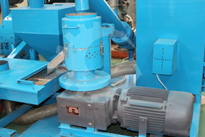small mobile pellet mill